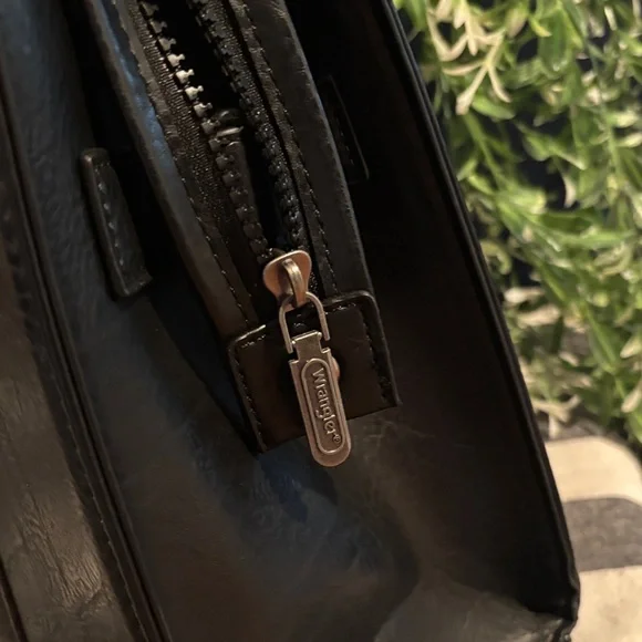 Wrangler Black Tote with Braided Accents - Picture 3 of 9